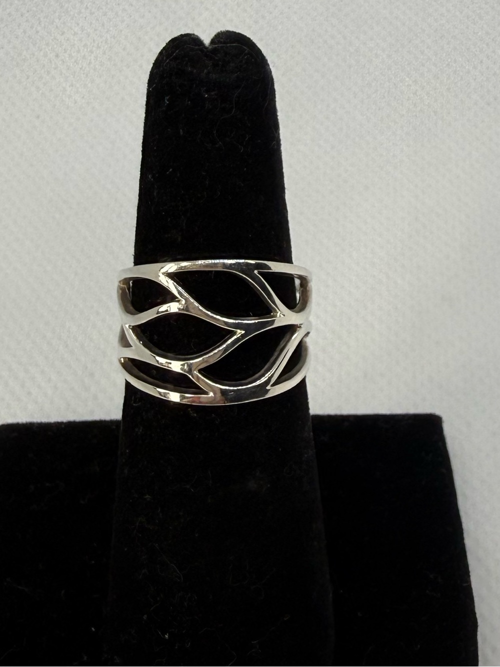 Boma 925 Sterling Silver Openwork Ring Size 5.5 Leaf Design 2.85g